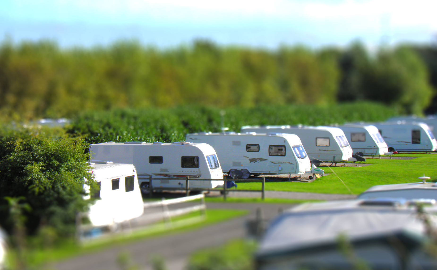 Charity the Traveller Movement is urging Traveller, Roma and Gypsy communities to vote on December 12. This is an image of Ripley Caravan Park. Image Credit: Rawdonfox / Flickr.